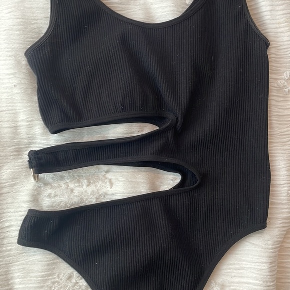 Black Cutout Body Suit; Size Small/ Medium - Picture 2 of 4